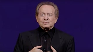 Jackie Mason, Borscht Belt Stand-Up Comedian, Dies at 93