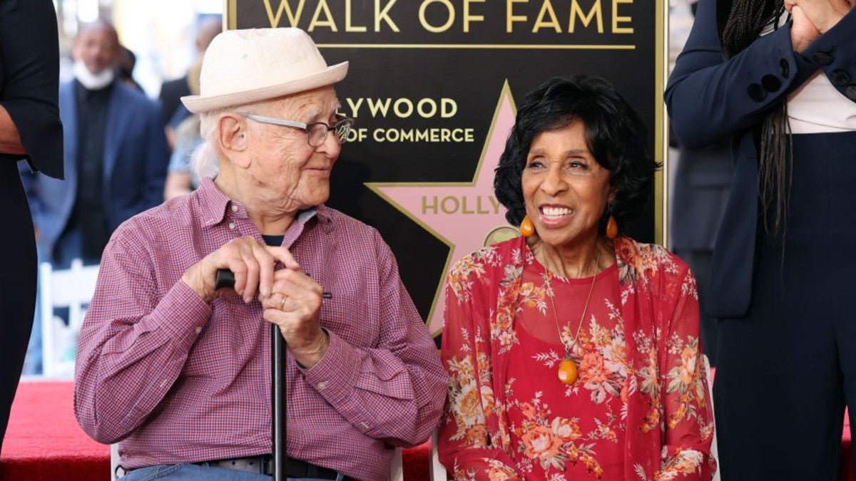 The Jeffersons Star Marla Gibbs Appears to Pass Out During Hollywood The Jeffersons Star Marla Gibbs Appears to Pass Out During Hollywood