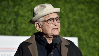 ‘All in the Family’ Among Norman Lear Sitcoms to Stream Under Deal With Amazon