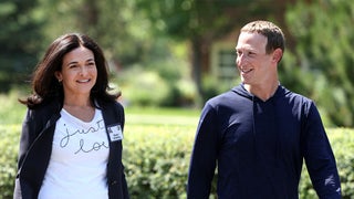 Facebook’s Mark Zuckerberg and Sheryl Sandberg Make Nice in Sun Valley Just After NY Times Takedown