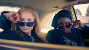 QUEENPINS Kristen Bell Kirby Howell-Baptiste