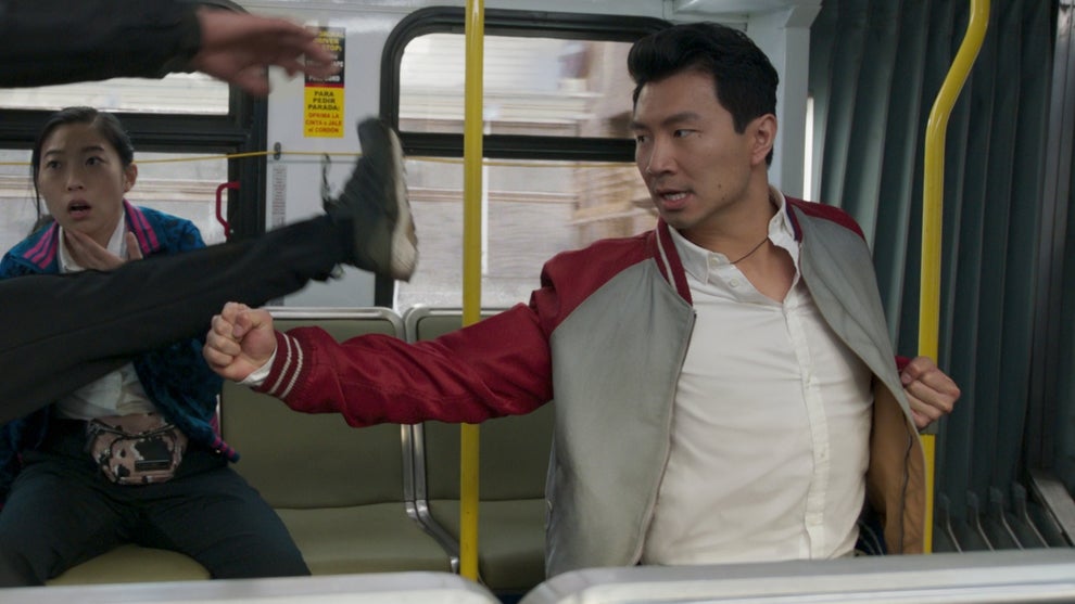 shang-chi bus fight simu liu