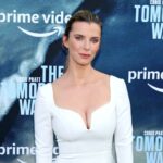 Betty Gilpin Joins ‘Three Women’ at Showtime