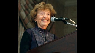 Irma Kalish, Writer on Classic Sitcoms ‘All in the Family’ and ‘Good Times,’ Dies at 96
