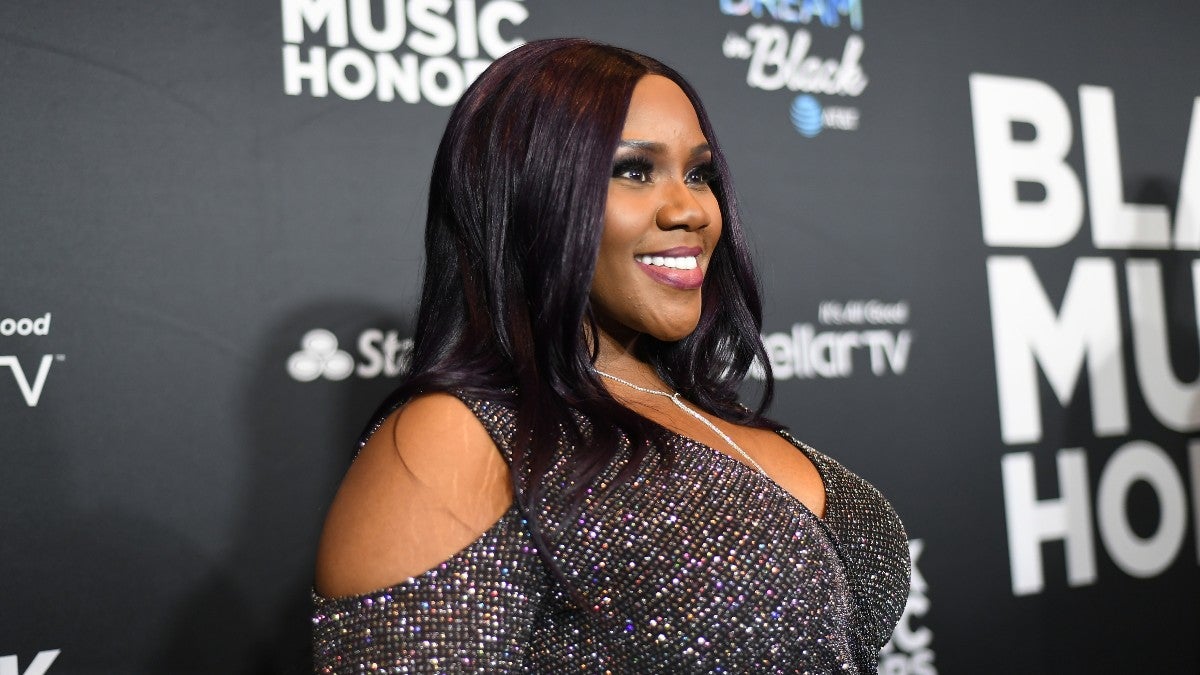 R B Singer Kelly Price Says She Wasn T Missing But Did Flatline From Covid<script async src=