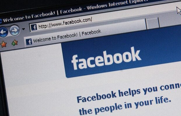 Facebook Instagram And Whatsapp Back Up After Hours Long Outage Facebook Instagram And Whatsapp Back Up After Hours Long Outage