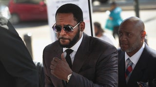 YouTube Removes R Kelly’s Official Channels – But Keeps His Music