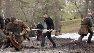 ‘Hawkeye’ Director on How That LARP Scene Mirrors Jeremy Renner’s Interaction With Marvel Fans