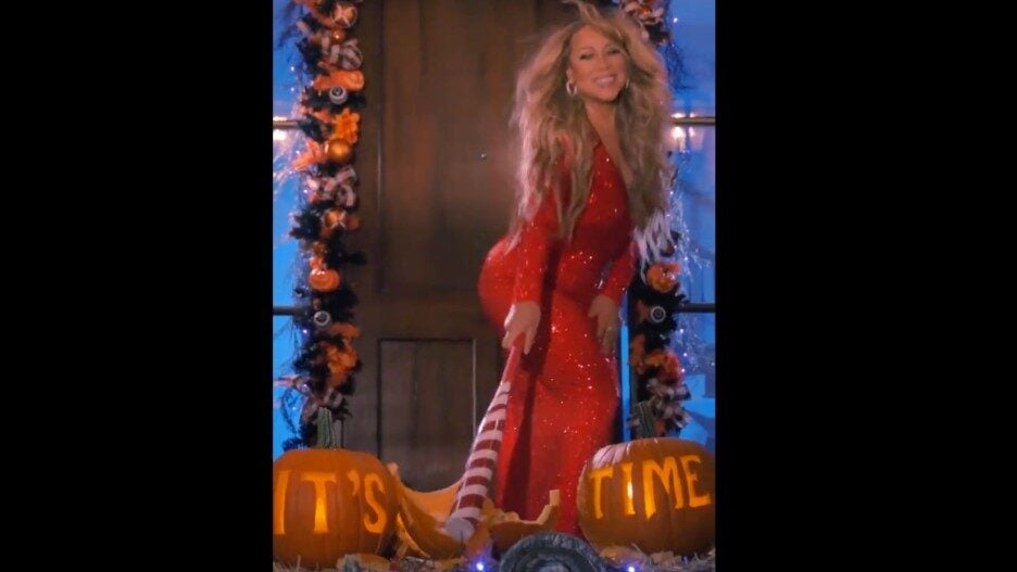 India Mariah S First Time Night Video Sex - Mariah Carey Declares 'It's Time' for Christmas With Pumpkin-Smashing Video