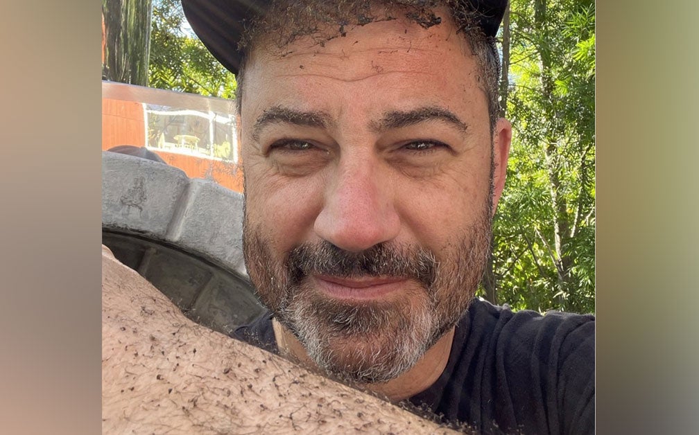 Jimmy Kimmel Issues Thanksgiving Caveat After Oven Accident: 'Try Not to Burn Your Hair'