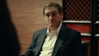 ‘Dopesick’ Episode 6 Sneak Peek: Richard Sackler Wants to ‘Hammer the Abusers’ (Exclusive Video)