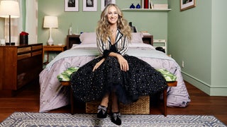 Carrie Bradshaw’s ‘Sex and the City’ Apartment Listed on Airbnb – for $23 (Photos)