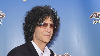 Howard Stern Rails Against Unvaxxed Aaron Rodgers: ‘No Time for Idiots’