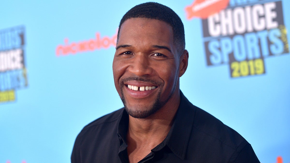 Michael Strahan Heading to Space on Blue Origin Spaceflight Pedfire
