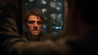‘Moon Knight’: Oscar Isaac Says Steven Grant Is ‘Maybe Slightly on the Spectrum’ (Video)