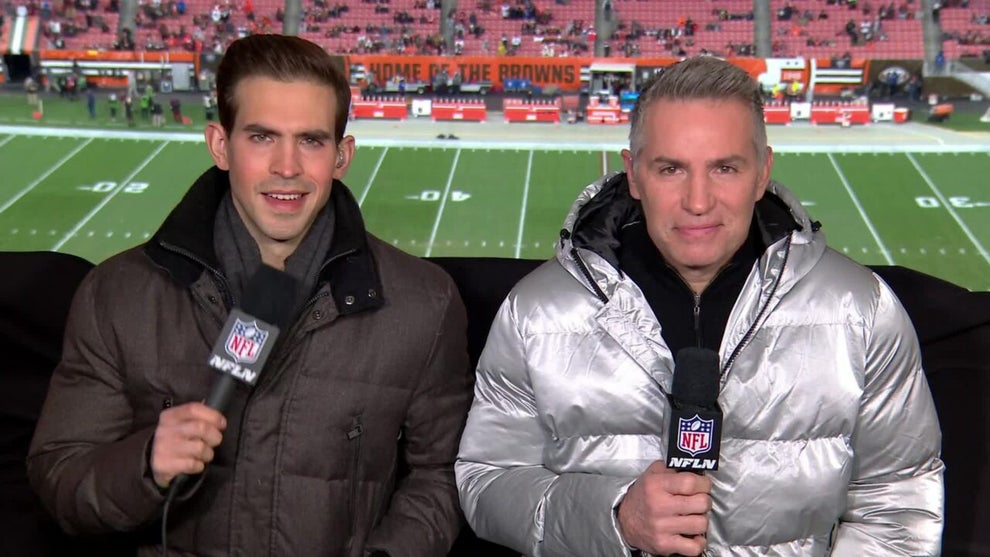 Kurt Warner and his silver puffer jacket (NFL Network)