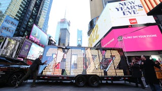 Fox Scraps Times Square New Year’s Eve Telecast Due to Omicron Surge