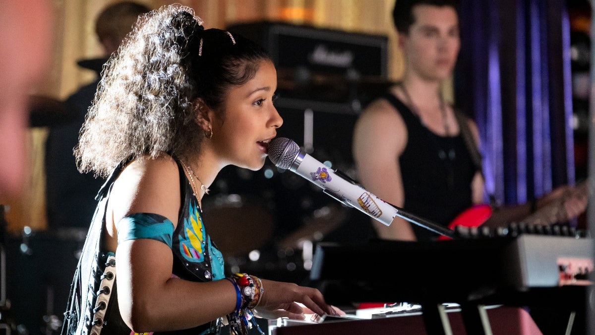 Julie and the Phantoms Canceled at Netflix After 1 Season - Vimarsana News