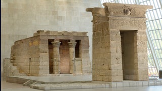 NYC’s Metropolitan Museum of Art Dumps Sackler Name After Backlash Over Opioid Scandal