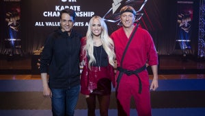 Ralph Macchio, Carrie Underwood and William Zabka on the set of "Cobra Kai" (Netflix)