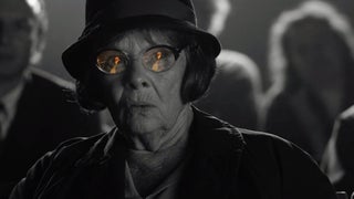 Why ‘Belfast’ Cinematographer Added Splashes of Color to the Movie’s Black-and-White World