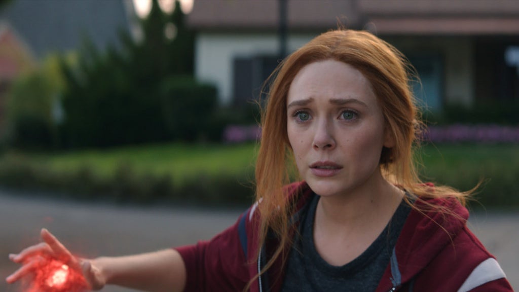 wandavision-elizabeth-olsen