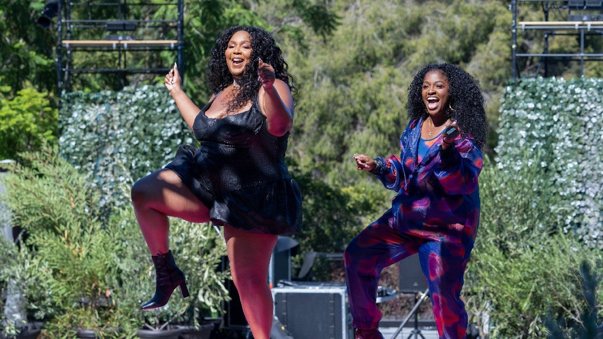 Lizzo S Dancer Search Brings Tears And Twerking In Watch Out For The