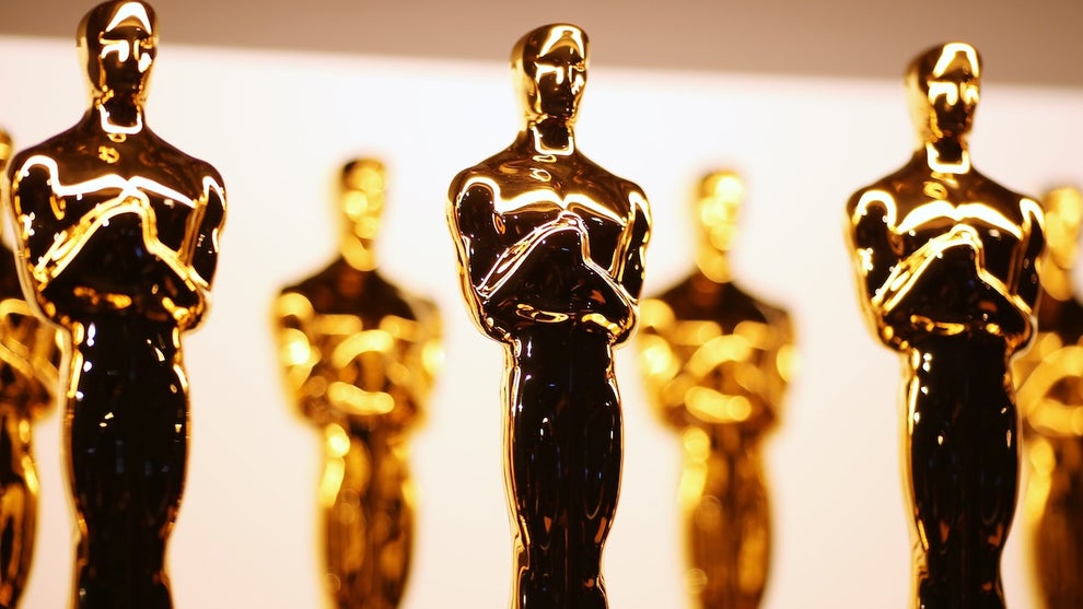 Oscars statues