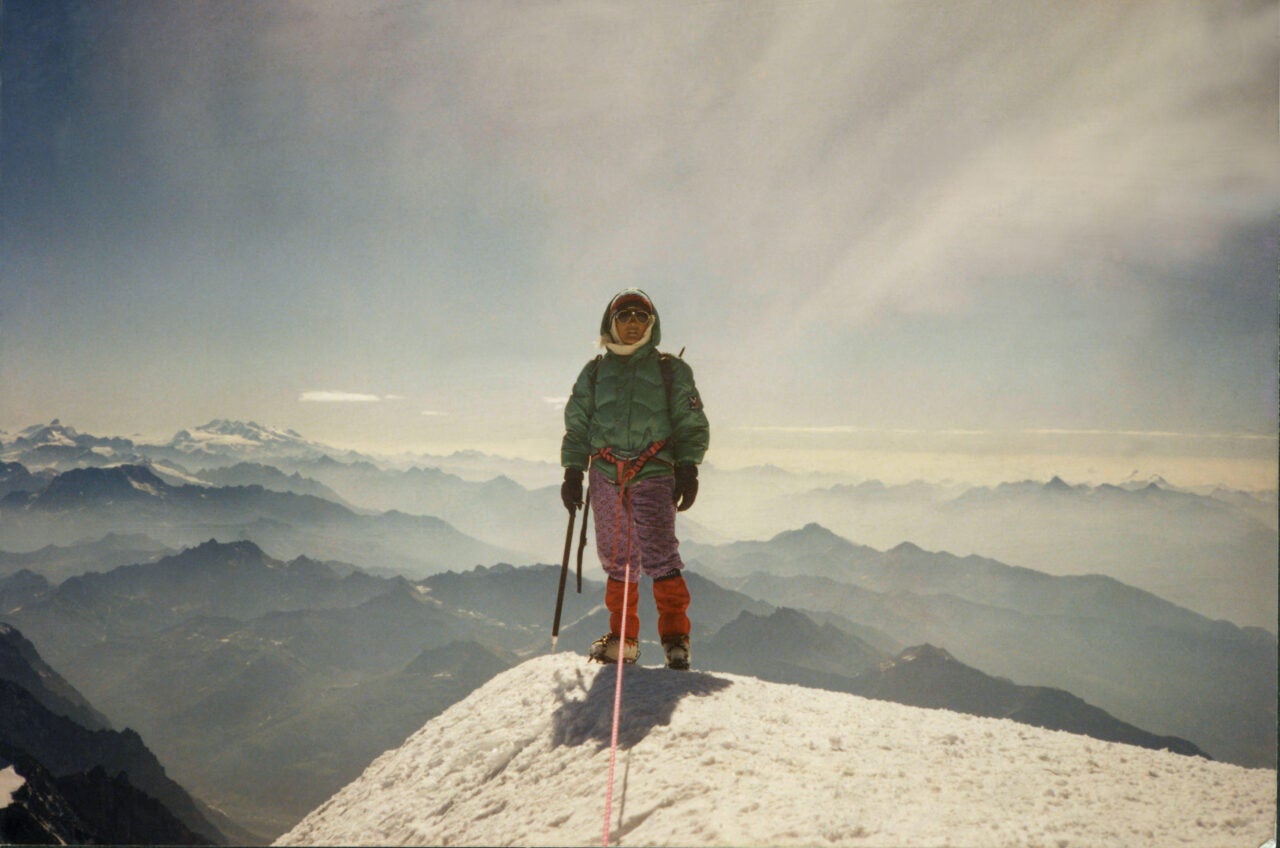 Watch a Female Mountaineer Make History in 'Pasang: In the Shadow of Everest' Trailer (Exclusive Video) - Vimarsana News
