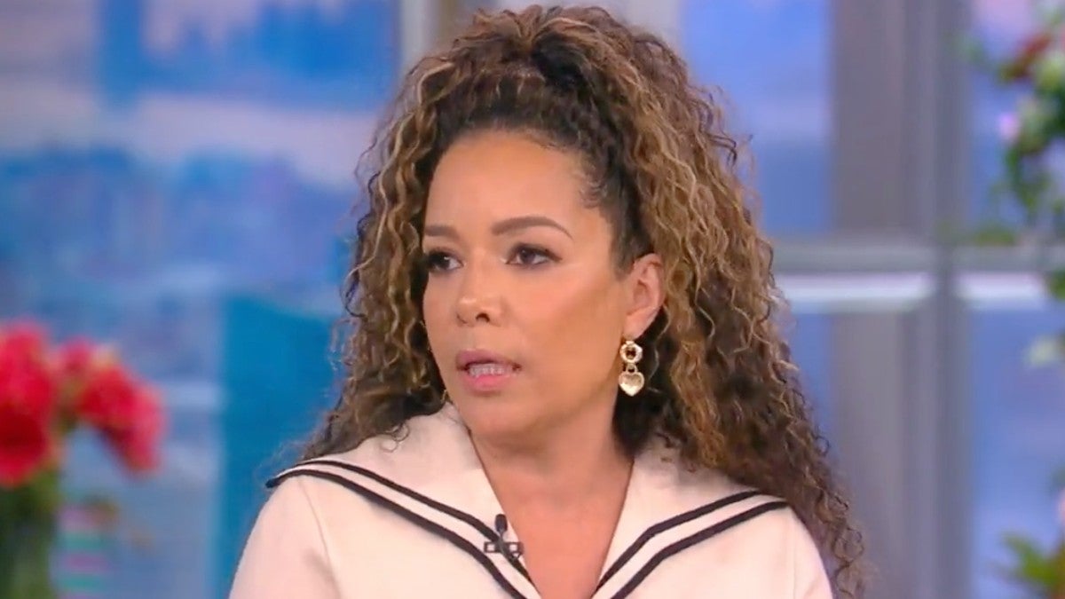 �The View� Hosts Praise Super Bowl Halftime Show, But Say �The View� Hosts Praise Super Bowl Halftime Show, But Say