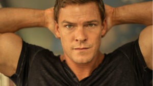 alan-ritchson-reacher