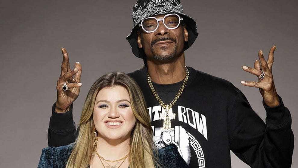 Kelly Clarkson and Snoop Dogg of "American Song Contest" (NBC)