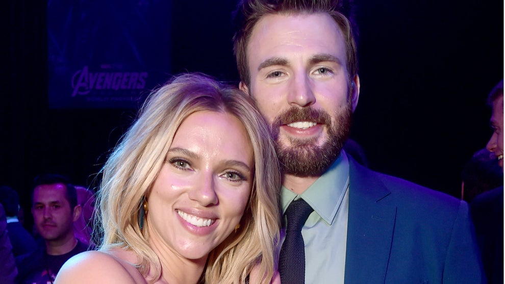 chris-evans-scarlett-johansson