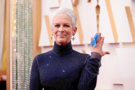 Jamie Lee Curtis, Benedict Cumberbatch and More Show Support for Ukraine on the Red Carpet (Photos)