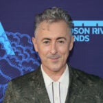 Alan Cumming to Host US Version of Psychological Thriller Game Show ‘The Traitors’