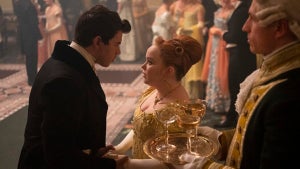 Luke Newton as Colin and Nicola Coughlan as Penelope in "Bridgerton" Season 2 (Netflix)