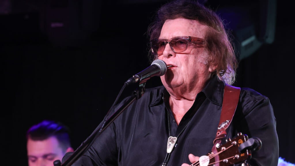 Don McLean Pulls Out of NRA Convention After Texas Shooting