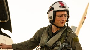 Tom Gun Maverick Bob
