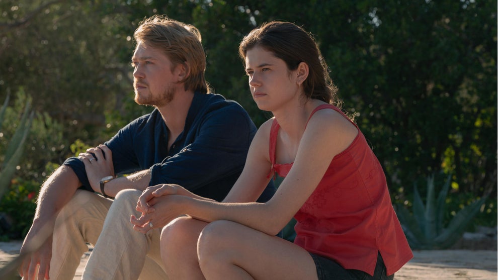 conversations-with-friends-joe-alwyn