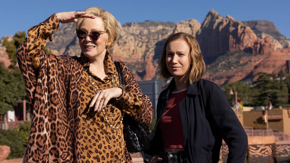 hacks-season-2-jean-smart-hannah-einbinder