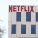 Netflix está profundamente entristecido por el accidente automovilístico de 'El Elegido' que dejó 2 muertos y 6 heridos