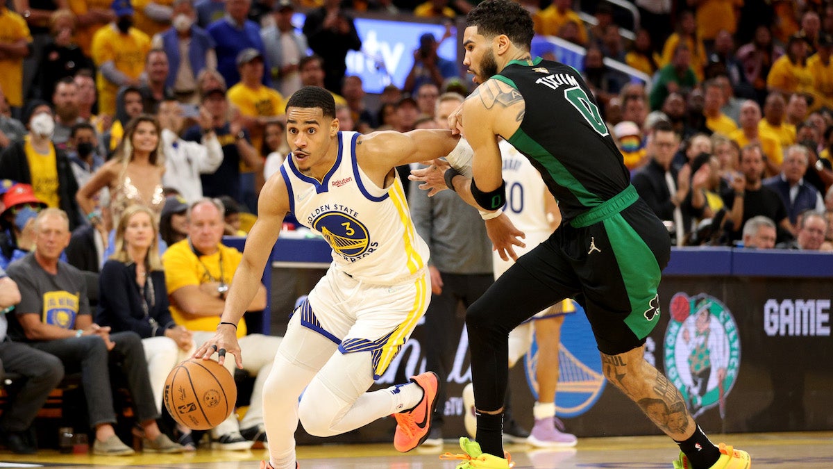 Jordan Poole of the Golden State Warriors drives to the basket during  News Photo - Getty Images