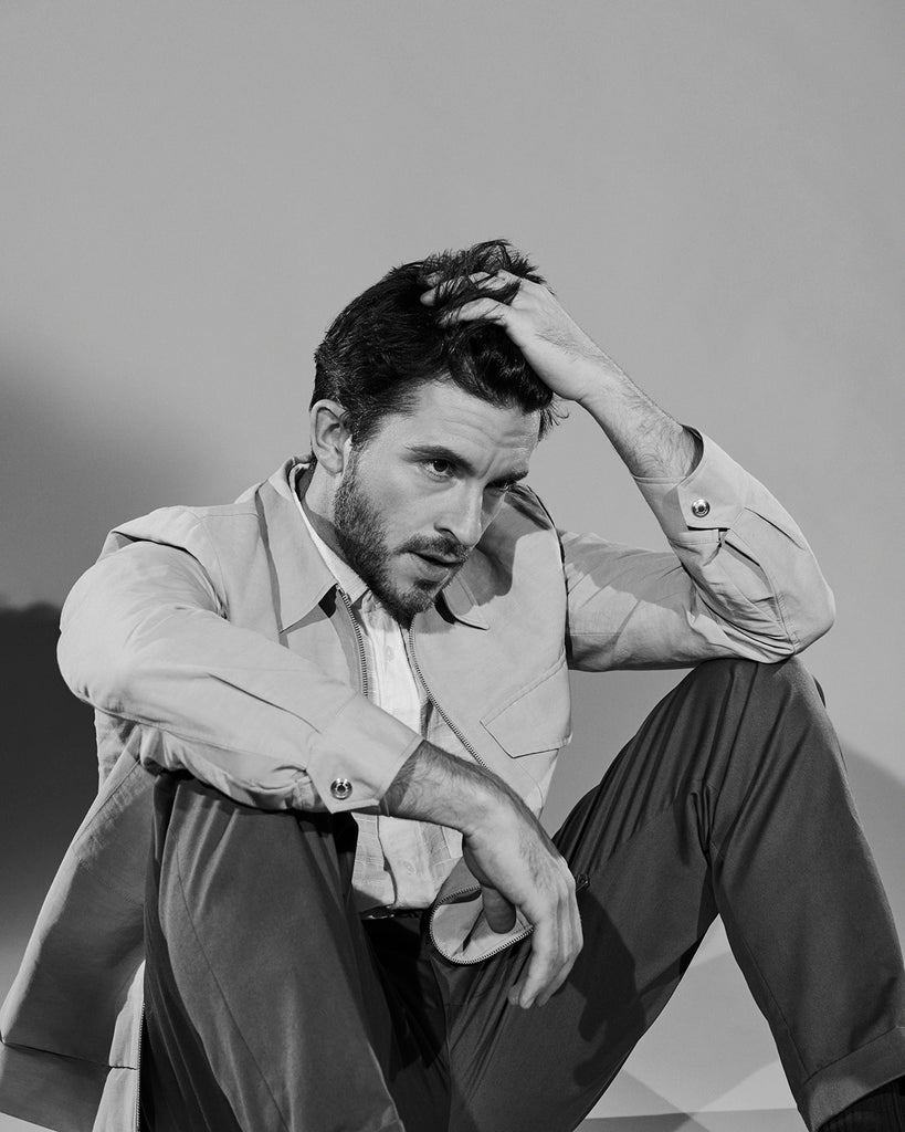 Jonathan Bailey (Jason Hetherington)