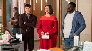 ‘Loot’ Trailer: Maya Rudolph Stars as Billionaire-Turned-Philanthropist (Video)