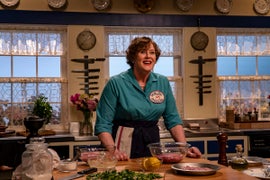 How ‘Julia’ Costume Designer Crafted Show’s Vibrant Wardrobe: ‘Nothing Cookie-Cutter About It’