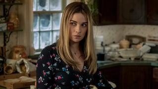 ‘Kevin Can F**K Himself’: Allison Deals With Her Botched Murder Attempt in Trailer for Final Season (Video)