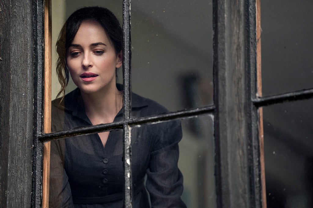 Dakota Johnson in "Persuasion" (Nick Wall/Netflix)
