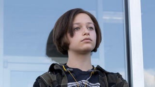 ‘Paper Girls’ Star Sofia Rosinsky Actually Loved Embracing Mac’s [SPOILER]: ‘She Handles it With Such Grace’