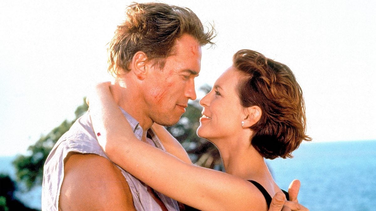 Jamie Lee Curtis Shares Story Behind 'True Lies' Helicopter Rescue Scene