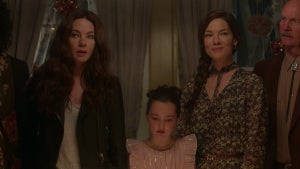 Michelle Monaghan as Gina (left) and Leni (right) in "Echoes" (Netflix)